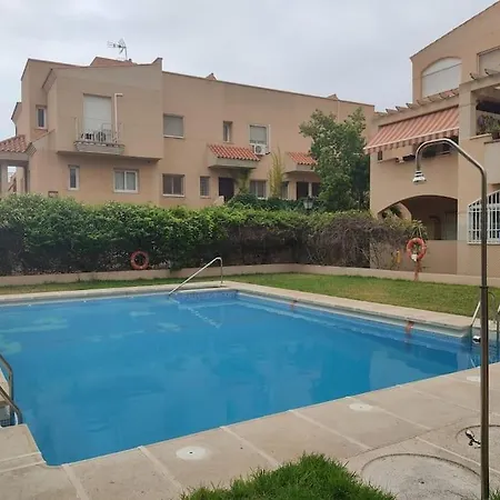 Apto. Residencial Familiar Aguadulce (Almeria)